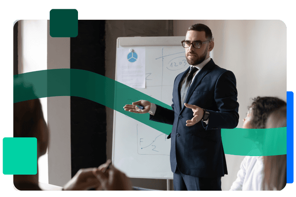 Homme faisant une présentation