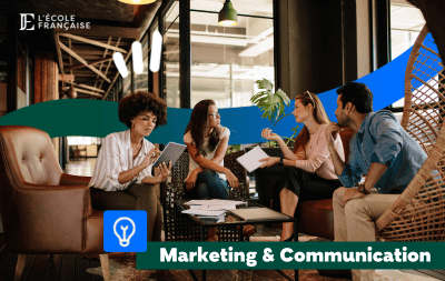 Groupe de personnes assises en train de discuter