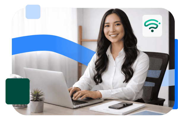 Femme travaillant sur un ordinateur portable