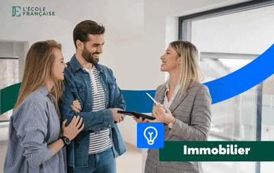Une agent immobilier avec des clients
