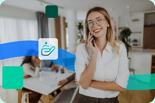 Femme au téléphone